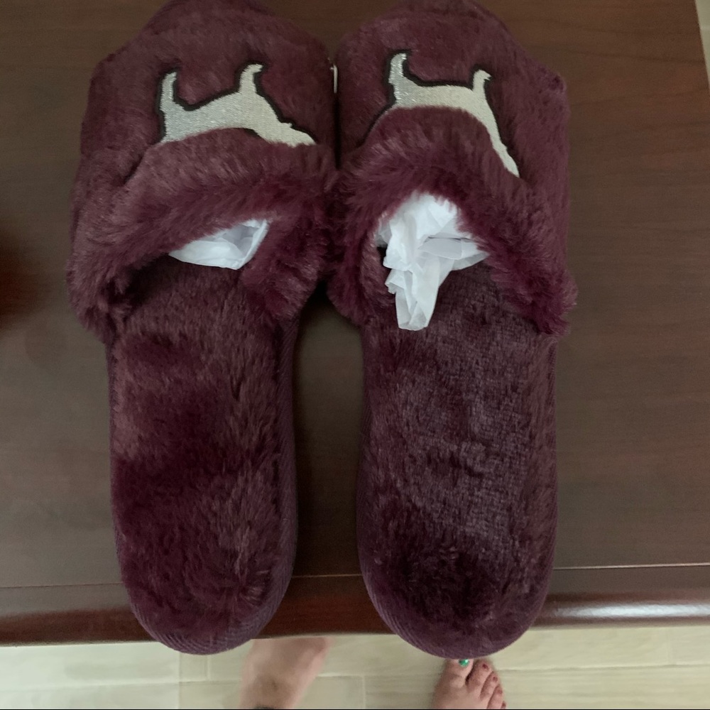 Pink slippers size m